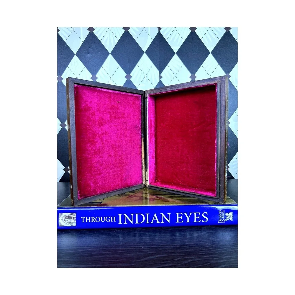 Vintage Indian Hand Painted Jewelry Box Velvet Lined Brass Inlay 8.5x6.5 Inch